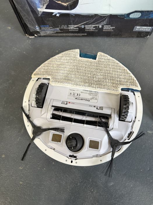 Aspiratoare Robot Rowenta Xplorer si Romba combo