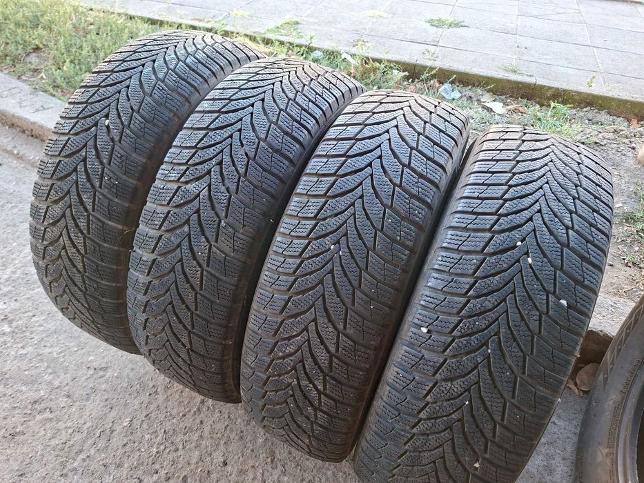 225/65 R17 NEXEN