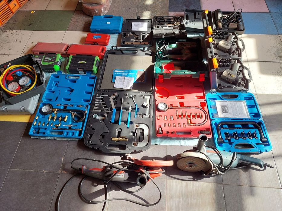 Инструменти в куфари