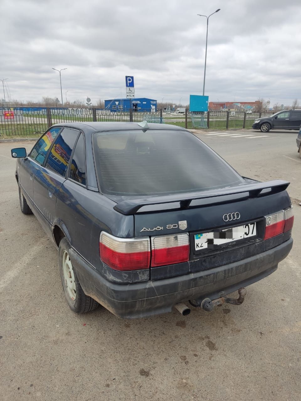 Срочно продам авто AUDI 89