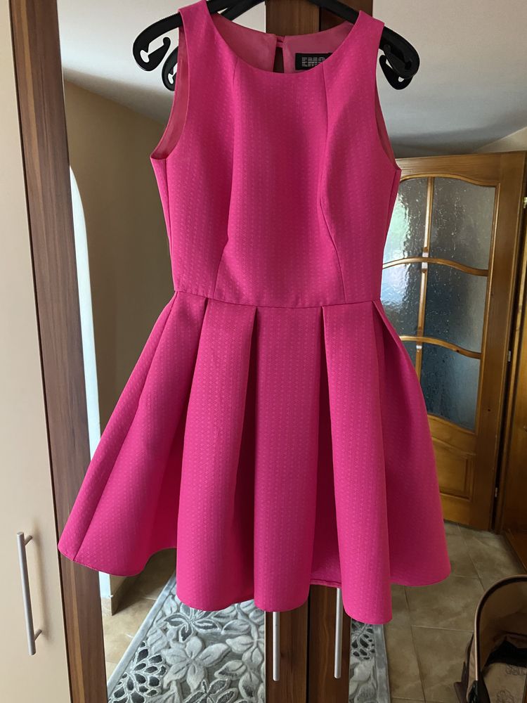 Rochie cloș scurtă fucsia