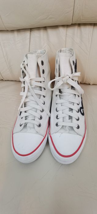 Juicy Couture conversi tenisi