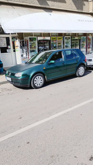 Продавам Кола за работа vw golf 4/1.4 газ бензин.всичко платено