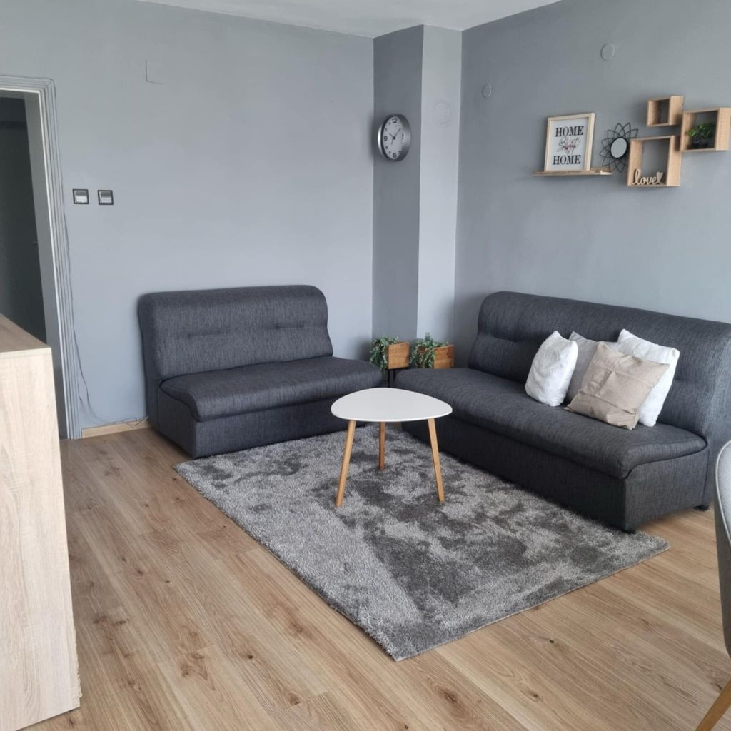 Дава се под наем Двустаен апартамент в Варна, Погреби - 70 кв.м за 357 € - Снимка #1