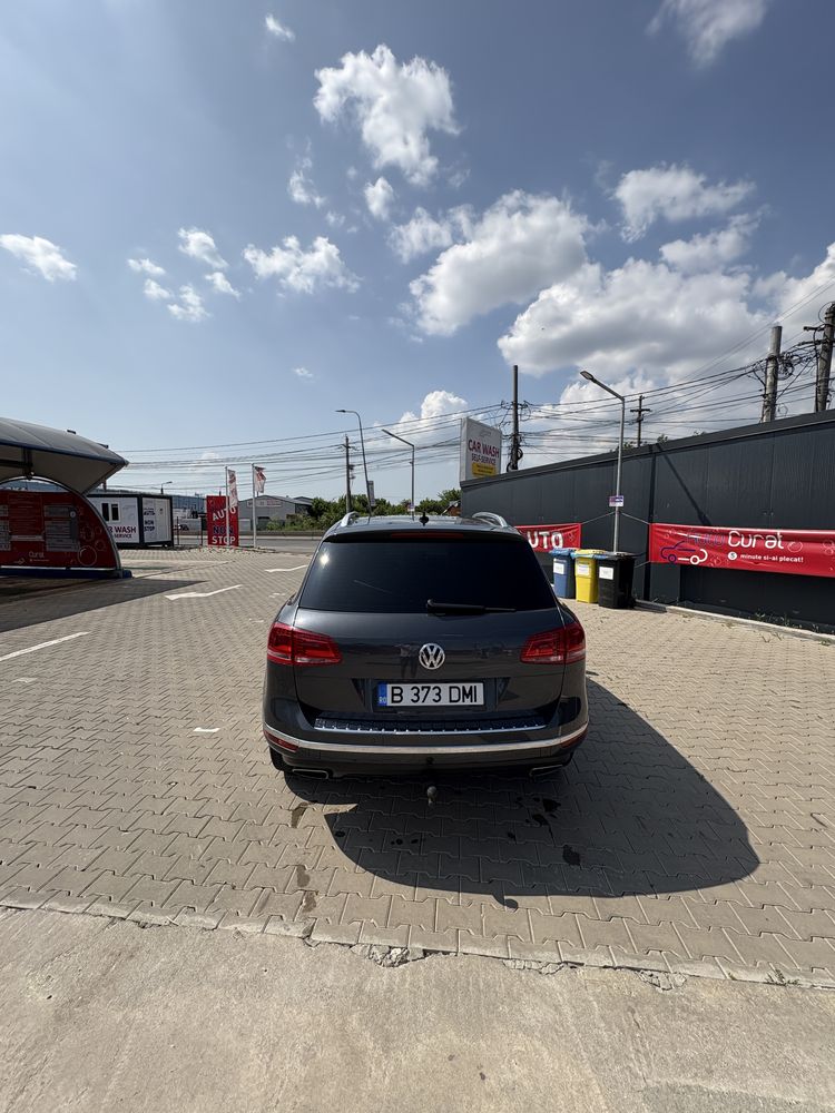 Volkswagen Touareg 2016 , 3.0 TDI R Line , KM reali , Revizii la zi