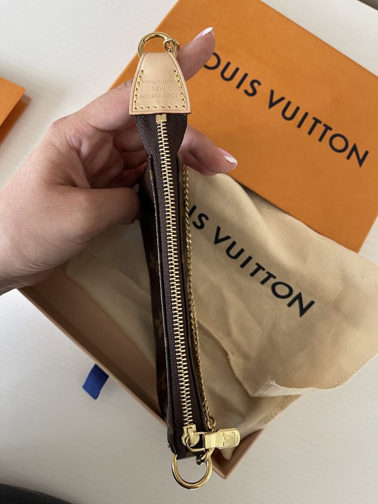 Louis Vuitton Mini Pochette Accessories