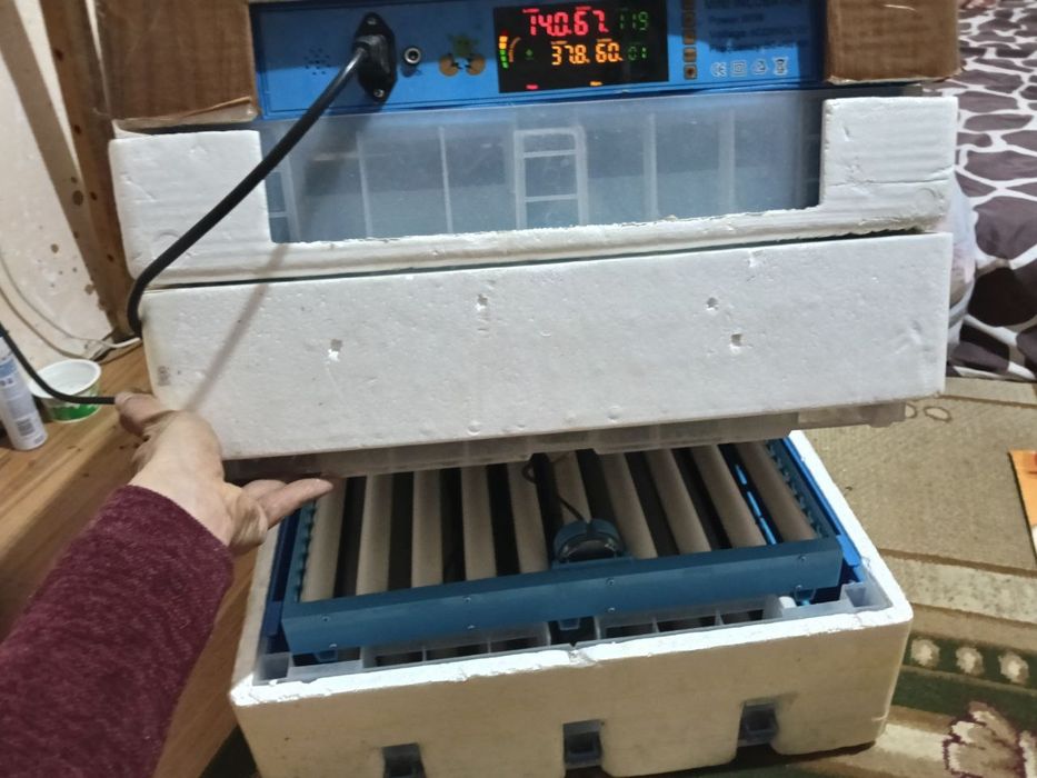 Срочно продаётся инкубатор