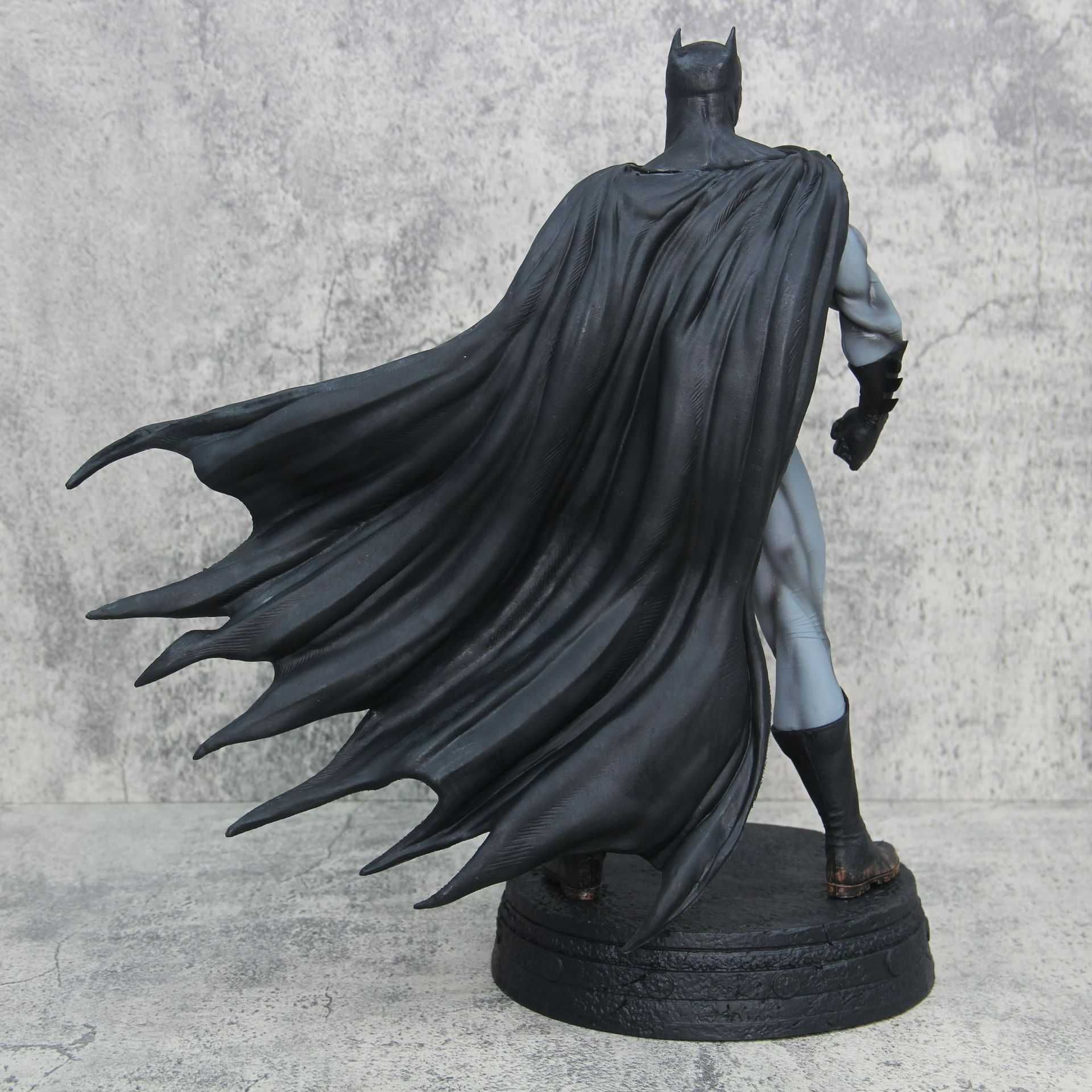 Figurina Dark Knight Batman DC, 38 CM