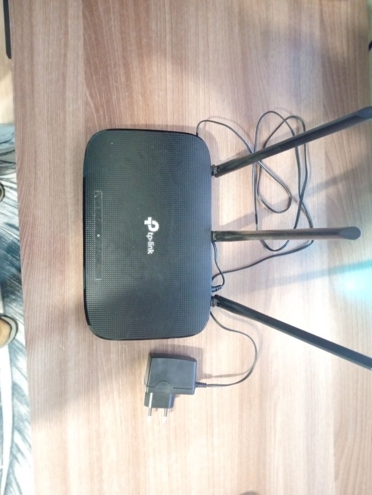 wi-fi роутер работает