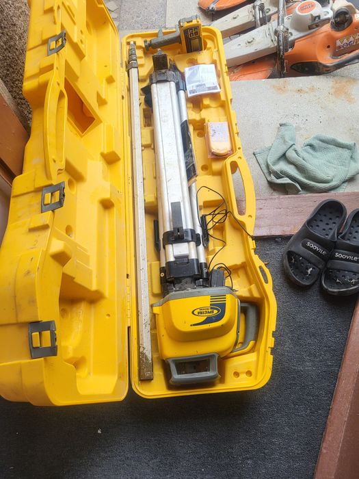 Laser Spectra ll300 N hilti pr 2 bosch