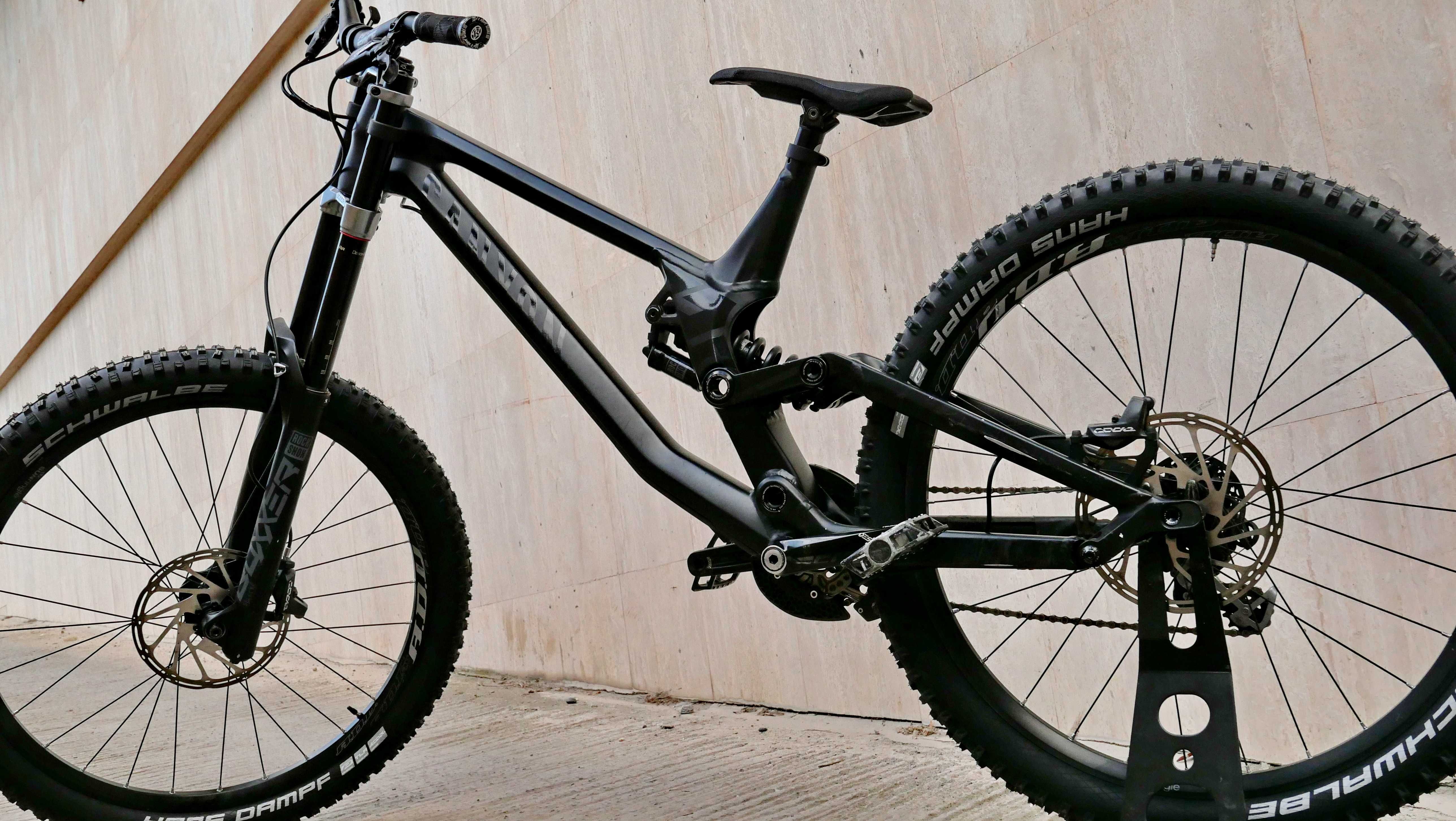 Canyon Sender, 27.5 L, RockShox Boxxer, 200 ход, 1х7 Sram GX