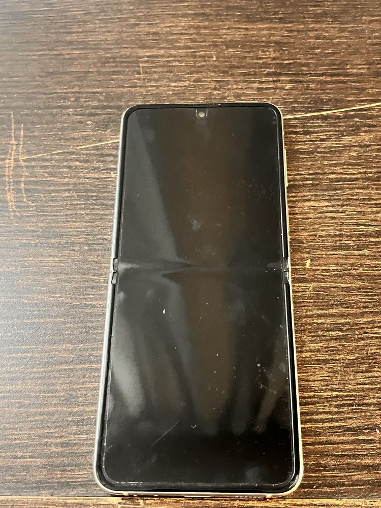 Samsung Galaxy Z Flip5