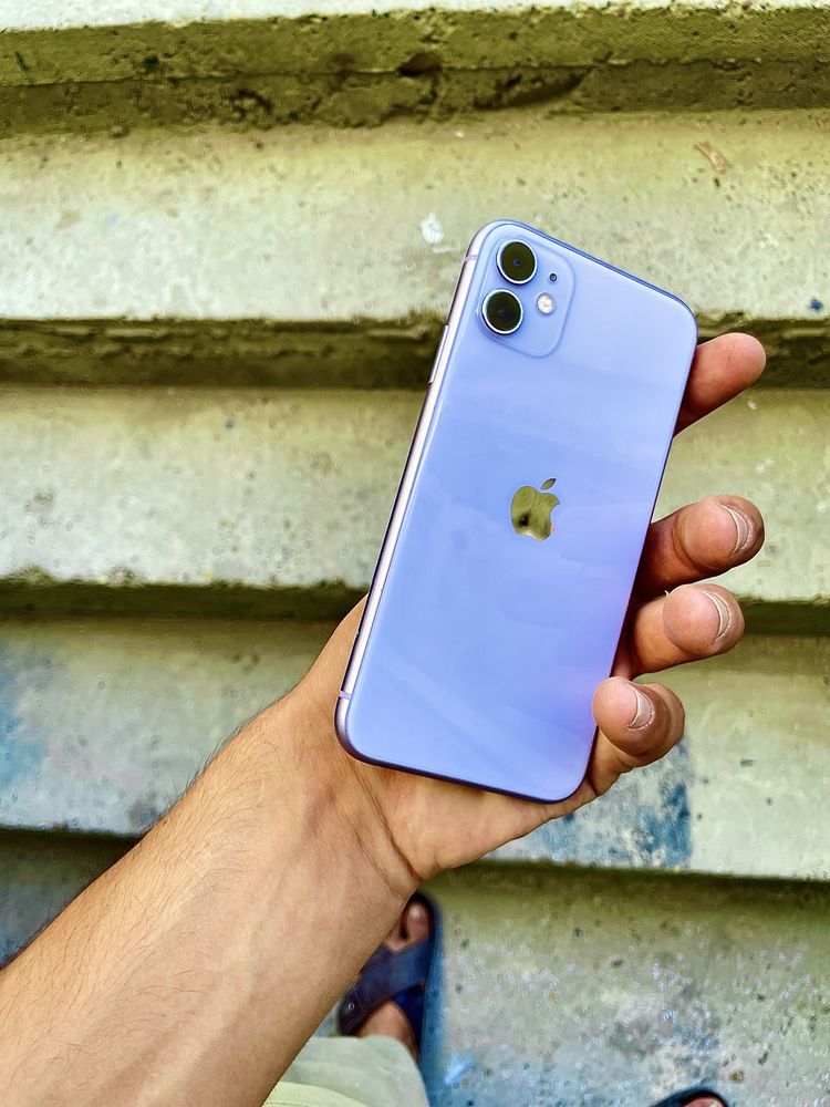Iphone 11 pruple