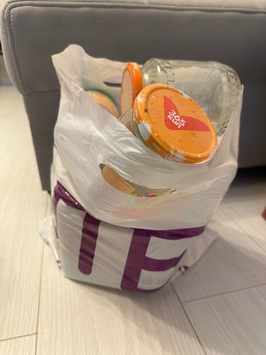 Отдам даром банки