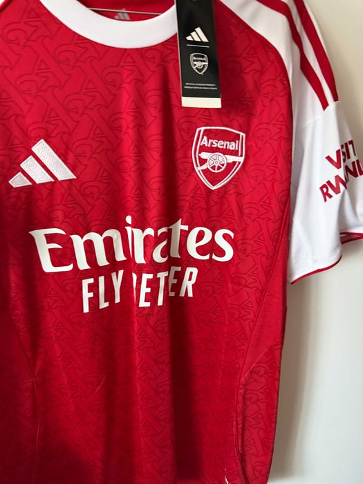 Tricou Arsenal sezonul nou acasa fotbal