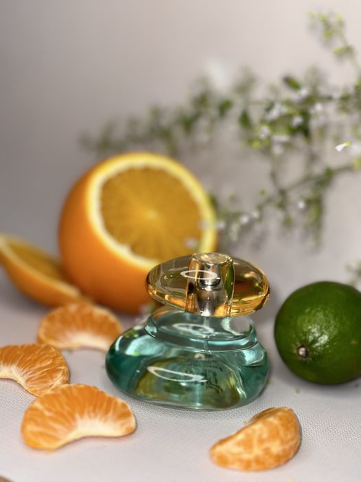 Elvie oriflame atiri