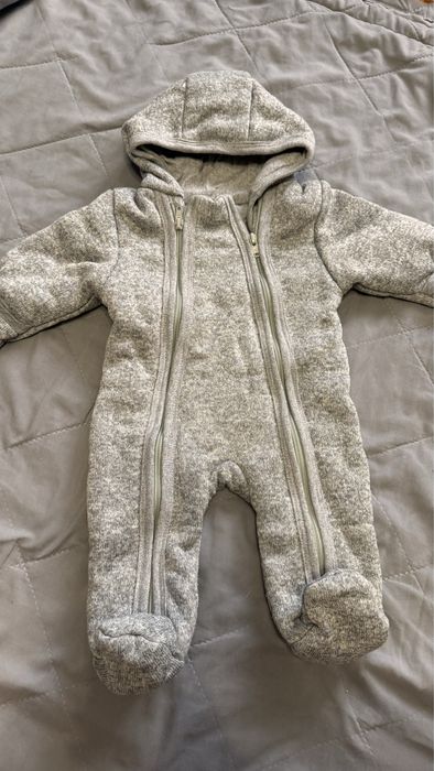 Комбинезон на выписку