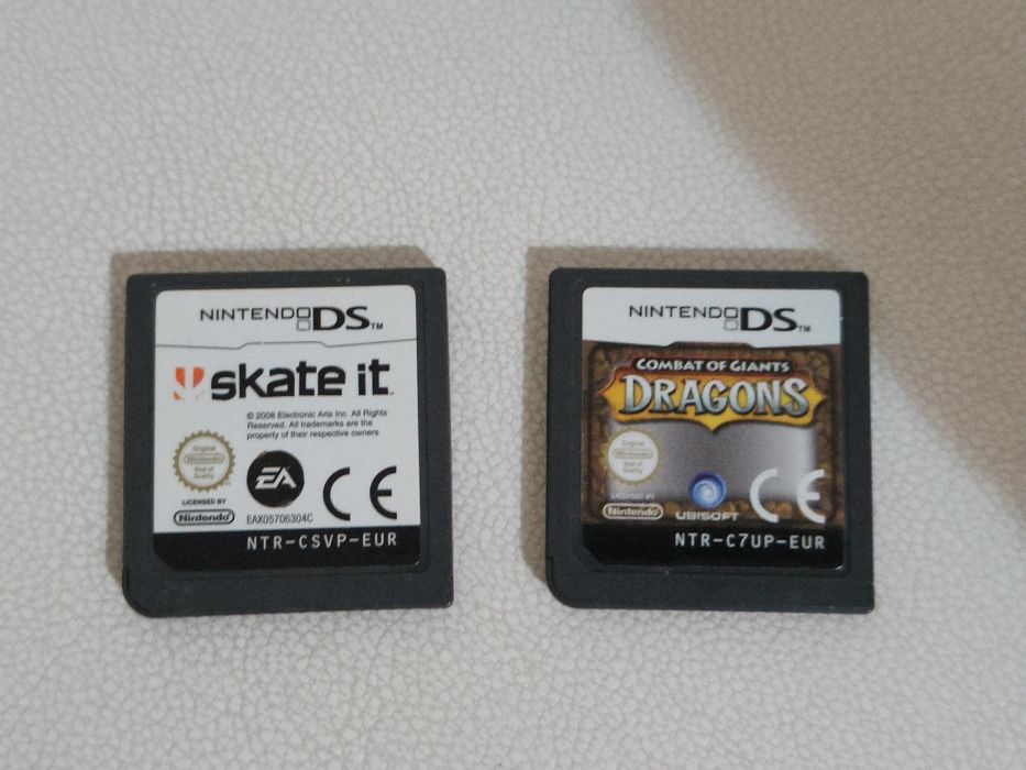 Vând consola  Nintendo Ds XL