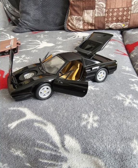 Macheta metalica ferrari 328 gts anson scara 1:18