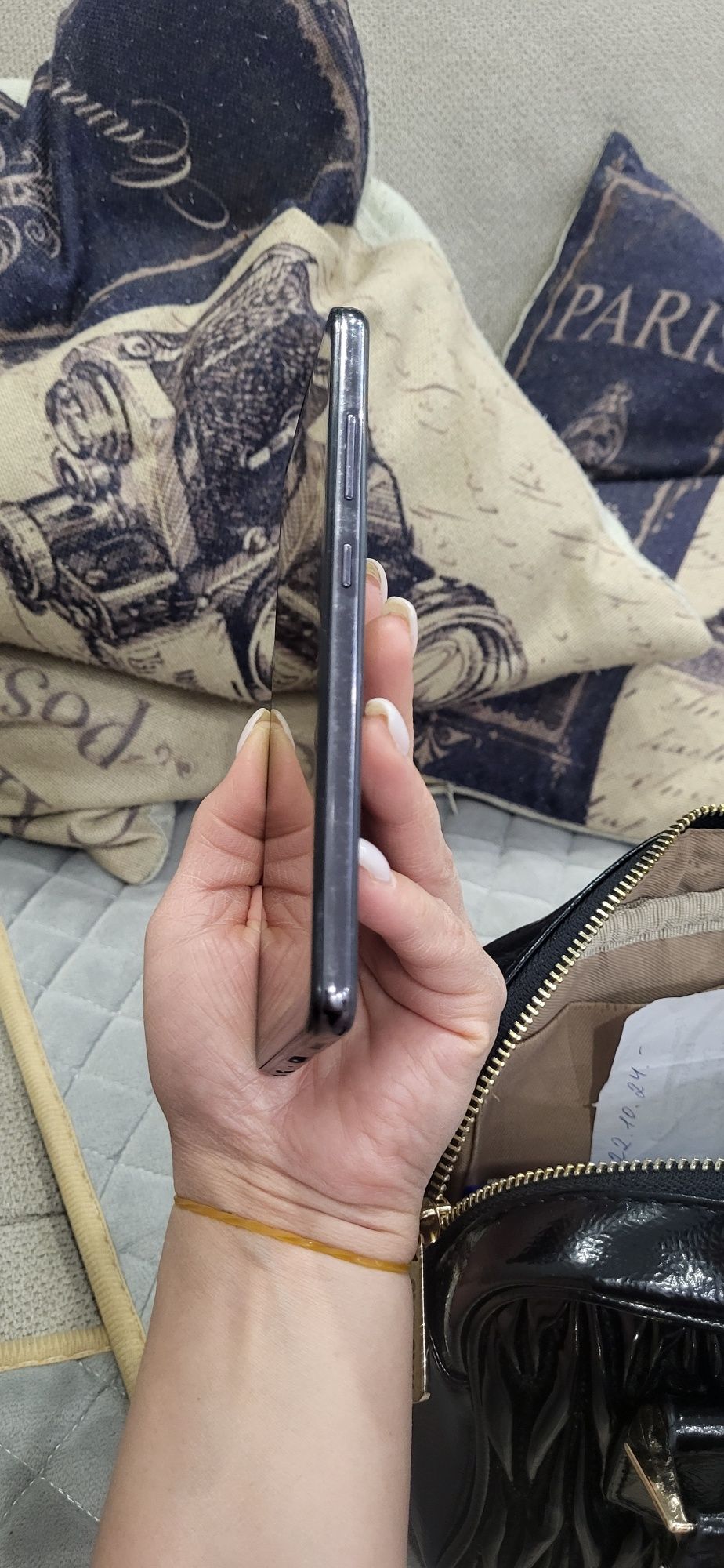Samsung A 32 . Цена 50000