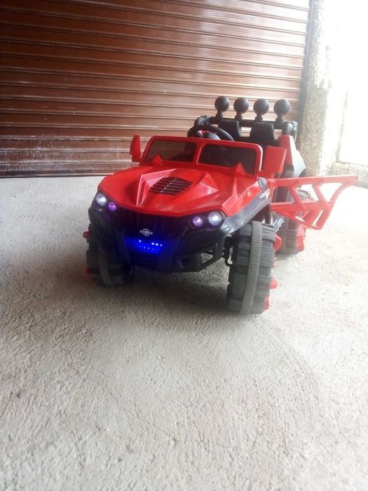Детски електрически джип с дистанционно