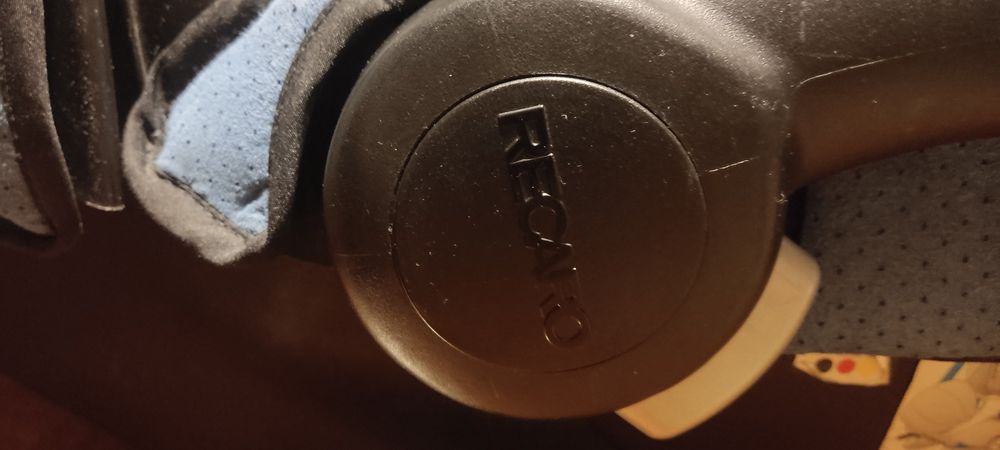 Столче  за кола/кошница/  Recaro 0-13 кг.
