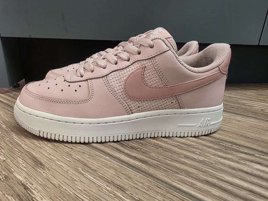 Дамски маратонки NIKE AIR FORCE  1