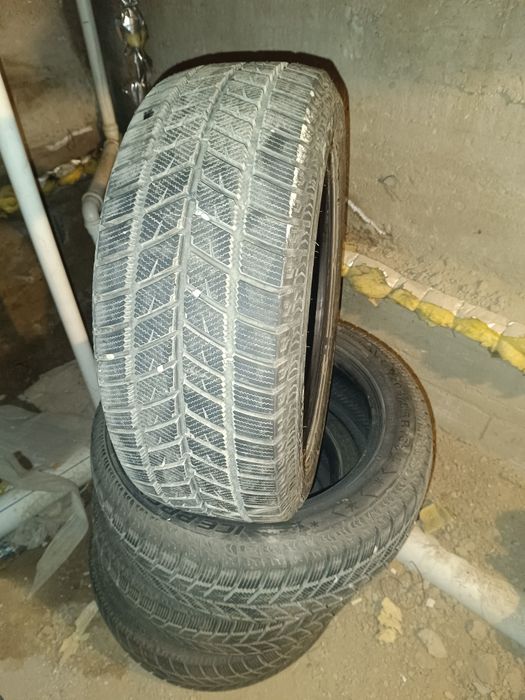 Зимние шины 4 шт