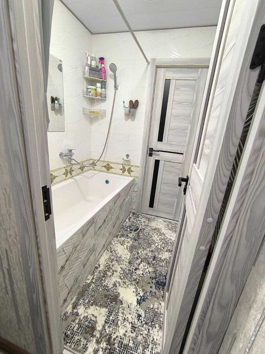 Arenda:Chilonzor 
Jaxon: tillari ro'parasida