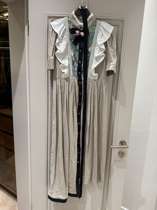 Продам бежевое платье от Kirpi, размер M-L