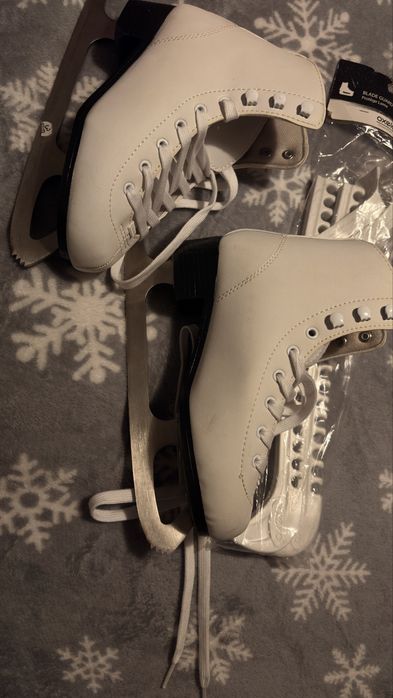 Детски Кънки за лед 35 номер