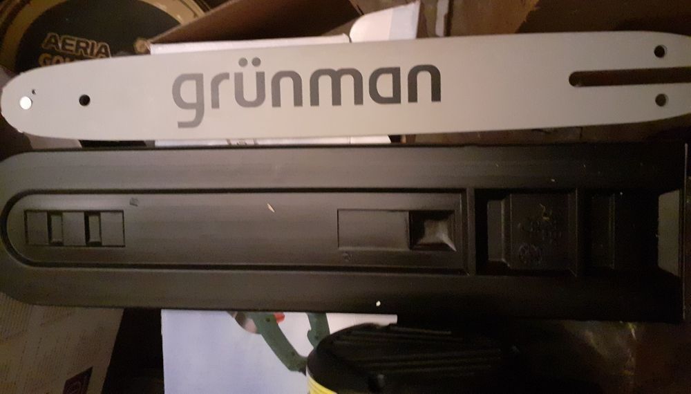 Ferastrau electric 2000w