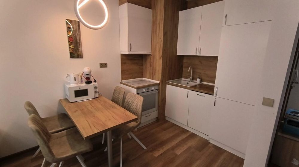 Дава се под наем Двустаен апартамент в София, Бъкстон - 60 кв.м за 690 € - Снимка #2