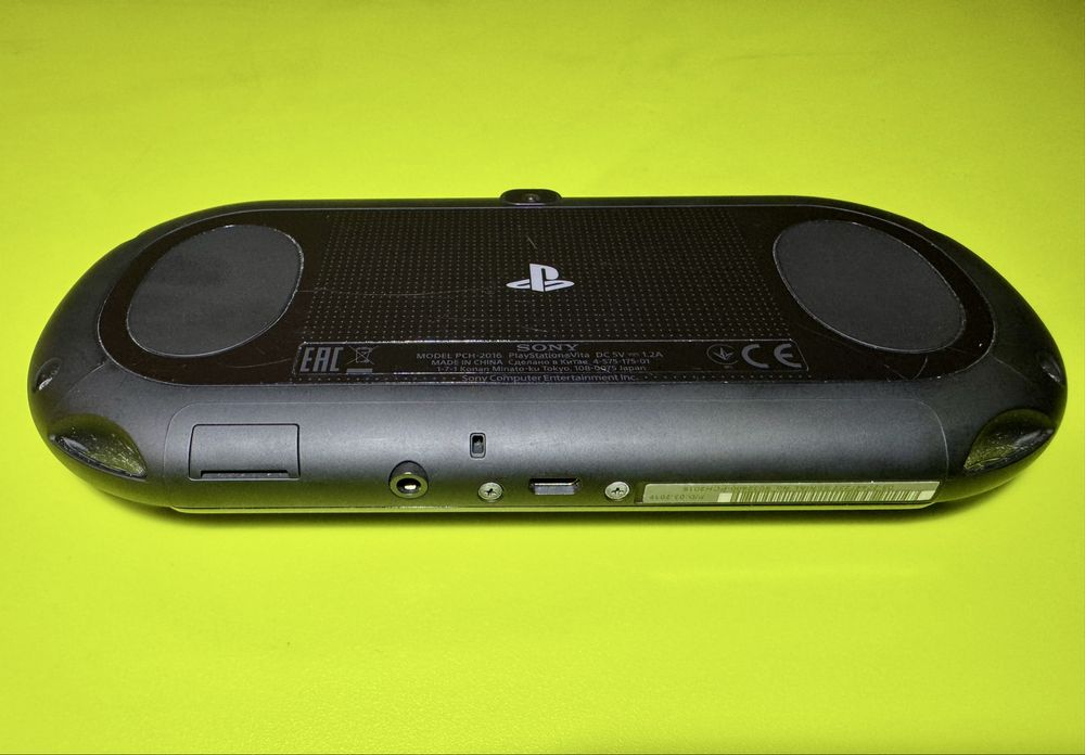 PS VITA 1000. Modata. Impecabila.
