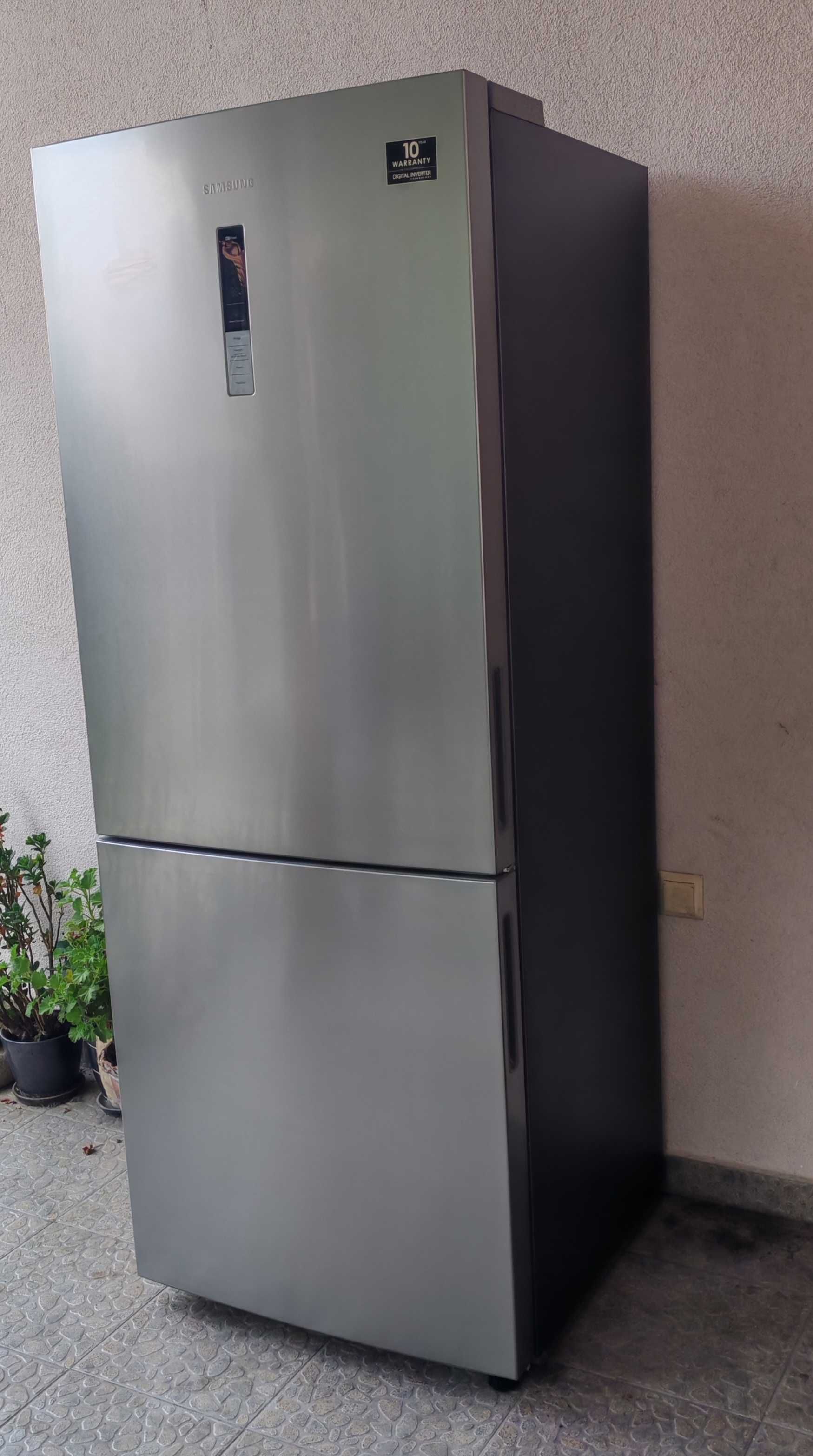 Голям хладилник Samsung 462литра NoFrost