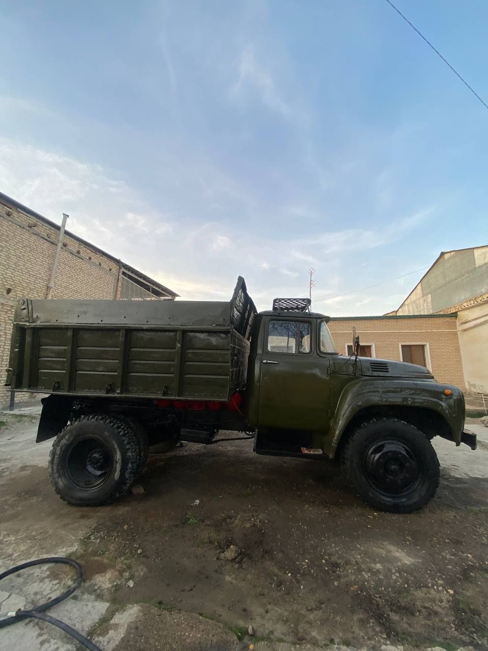 Продается ЗИЛ Самосвал