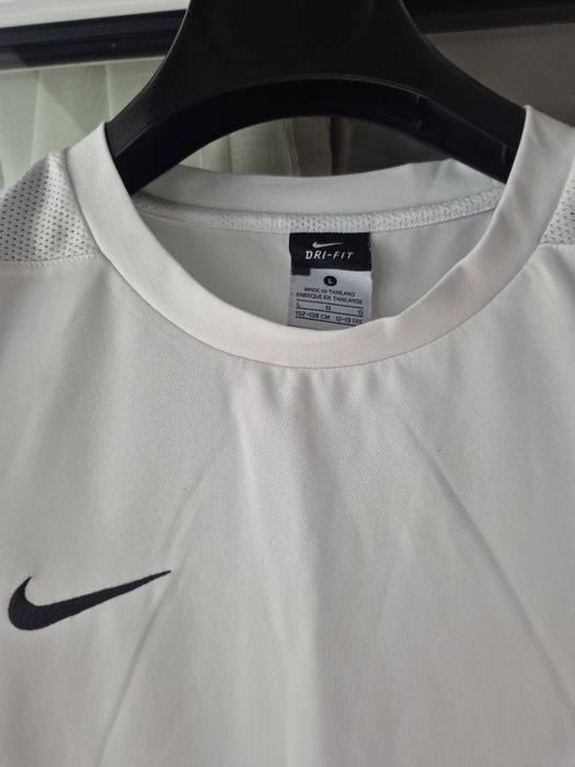 Bluza Nike Băieți L nouă