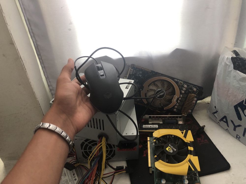 videokarta,Harddisk,ddr3,blokbitaniya,ozu 4gb,mishka,sichqoncha