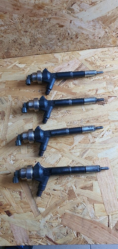 Injector Astra H/Astra J/Meriva B/Corsa D/Zafira B  1.7 Diesel 4 Buc.