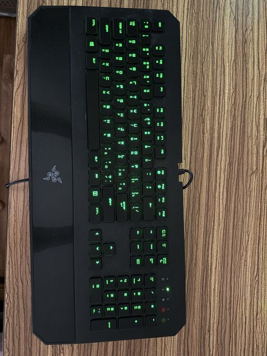 Клавиатура игровая черная