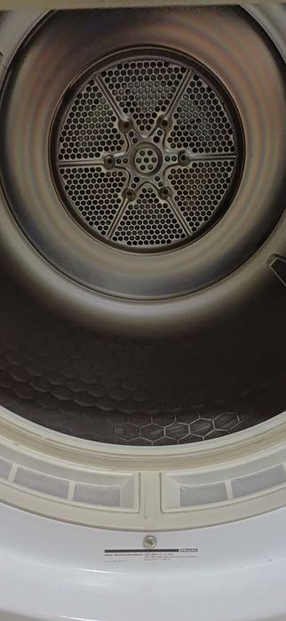 Uscator de rufe Miele