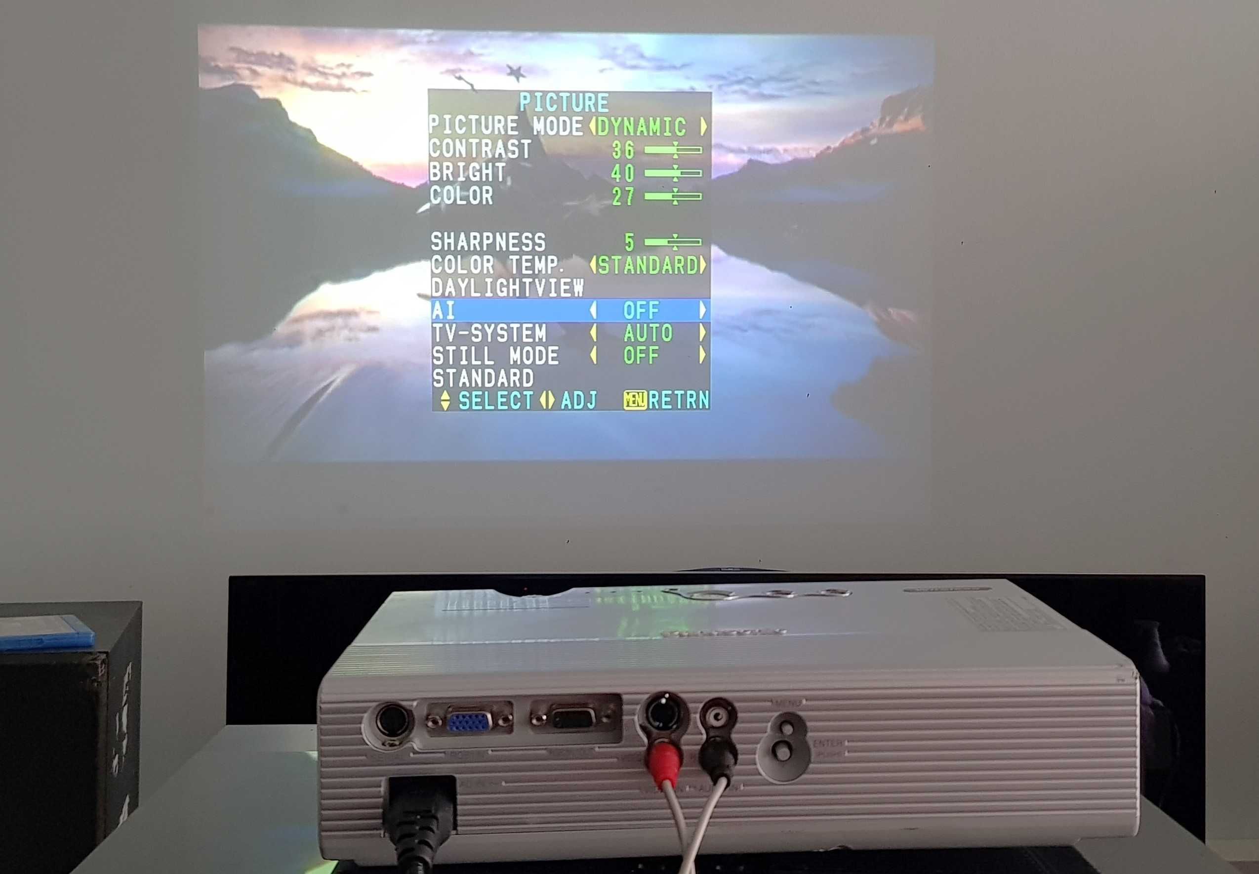 Panasonic PT LB 20 NTU film muzica video terasa acasa wireless PC