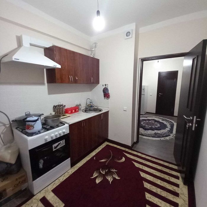 M.Ulug'bek tumanida 3 xonalik uy sotiladi 1-qavat