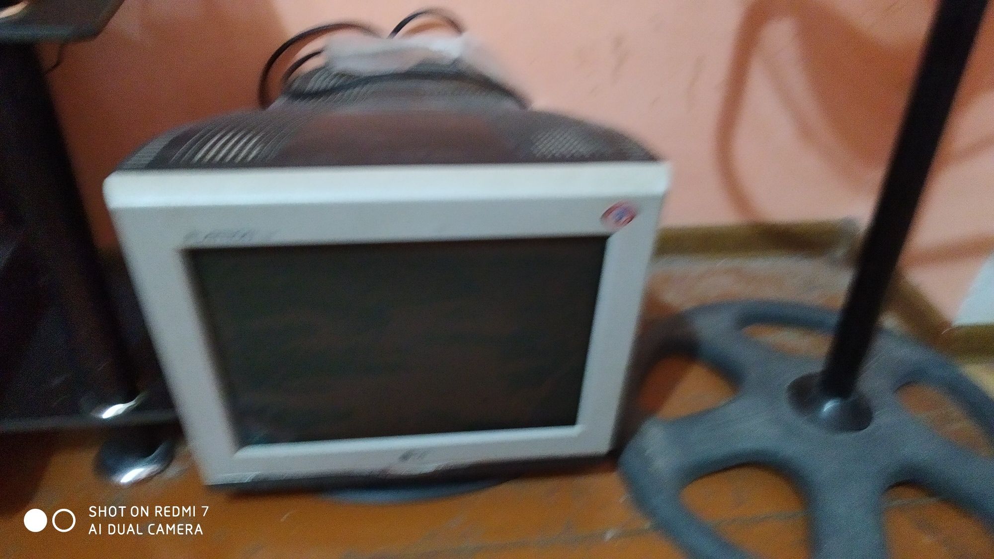 Монитор LG Flatron