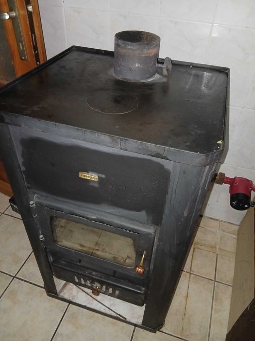 Камина твърдо гориво