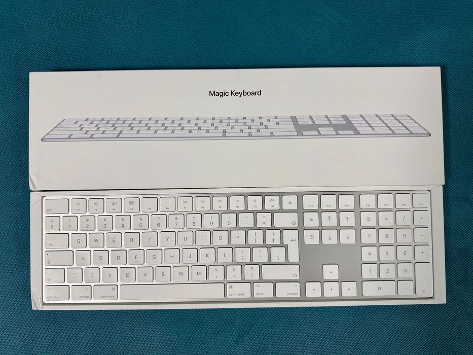 Tastatura Apple Magic Keyboard A1843 cu numpad, Layout US English