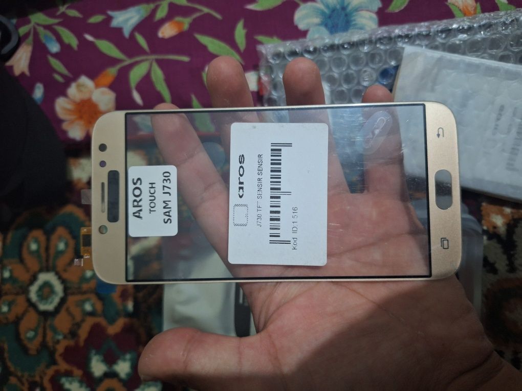 Nokia zapchastlar bor 12ta viloyat pochta bor.