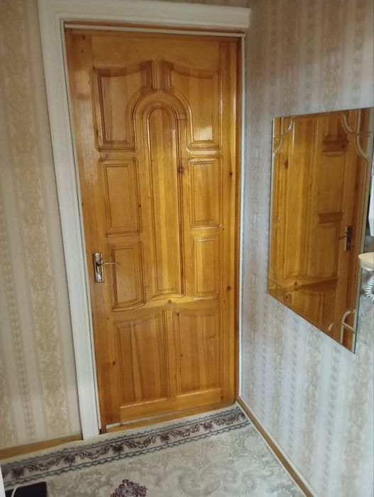 Срочно сдаю 4комнатная квартира на Юнусабаде 15-кв, 1-этаж с огородом.