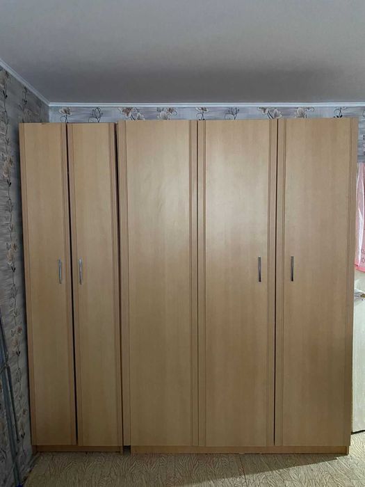 Продам большой плотянной шкаф