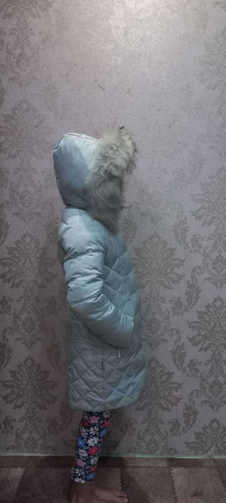 продам детскую куртку зима